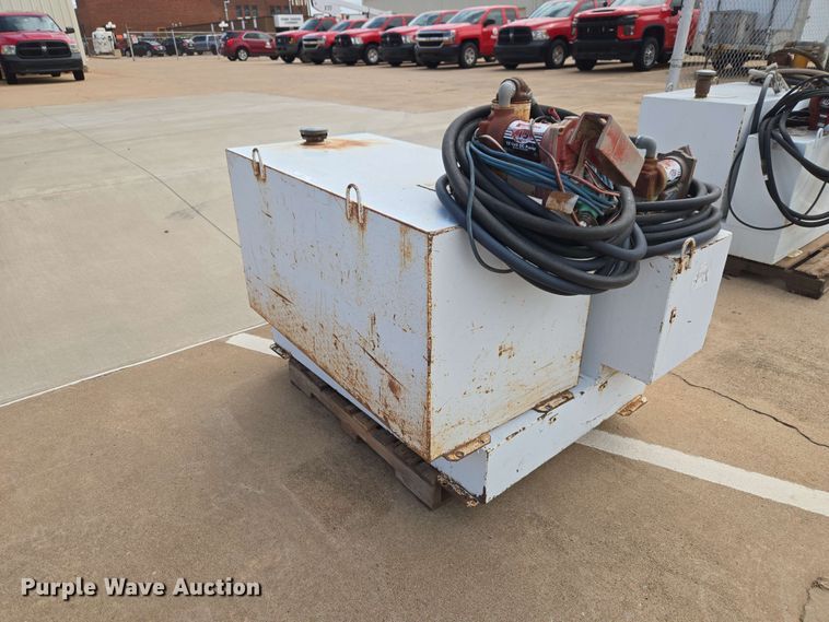 image for item EW0410 (2) Delta Consolidated fuel tanks