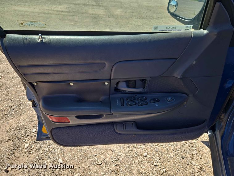 image for item EW0425 1998 Ford Crown Victoria 