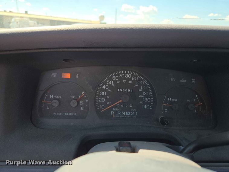image for item EW0425 1998 Ford Crown Victoria 