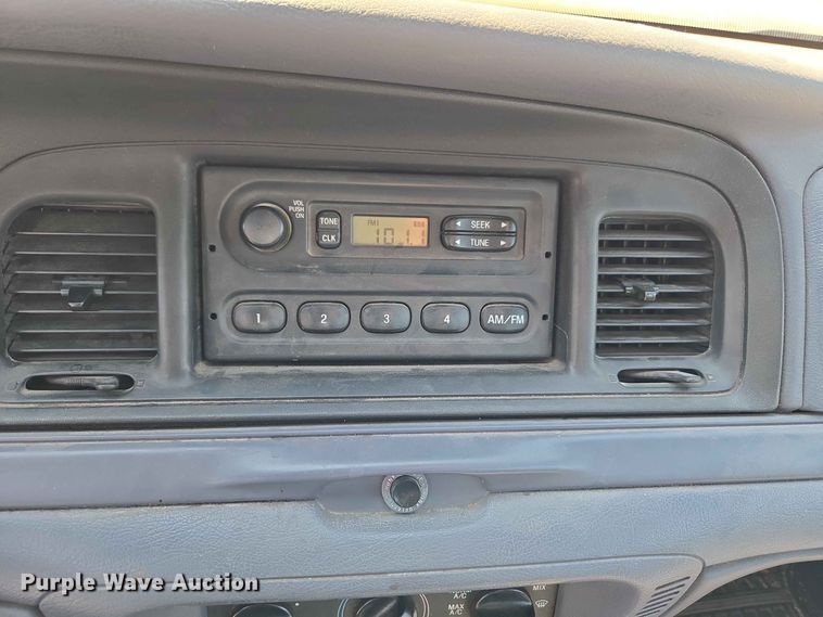 image for item EW0425 1998 Ford Crown Victoria 