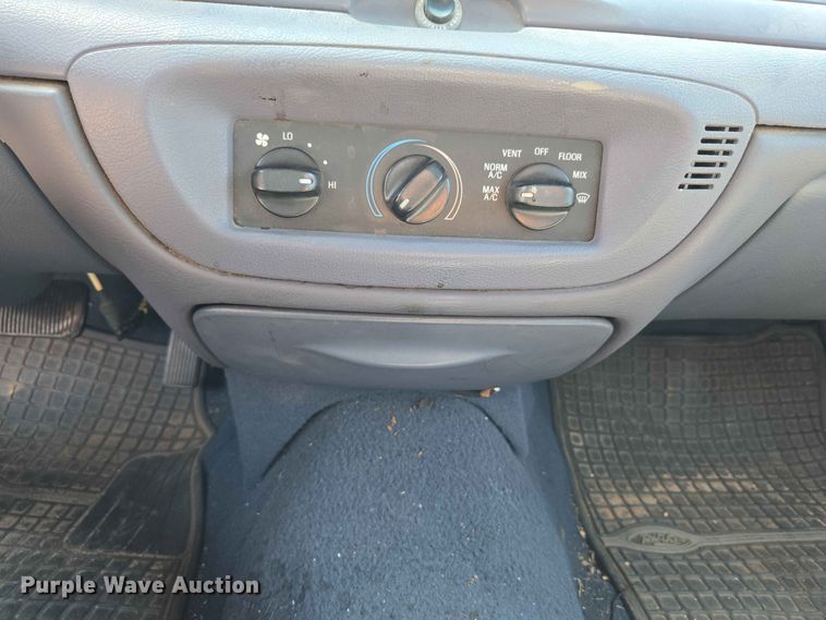 image for item EW0425 1998 Ford Crown Victoria 