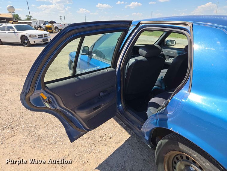 image for item EW0425 1998 Ford Crown Victoria 