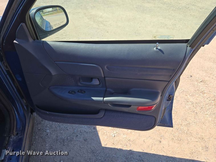 image for item EW0425 1998 Ford Crown Victoria 