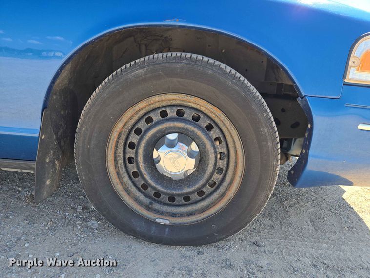 image for item EW0425 1998 Ford Crown Victoria 