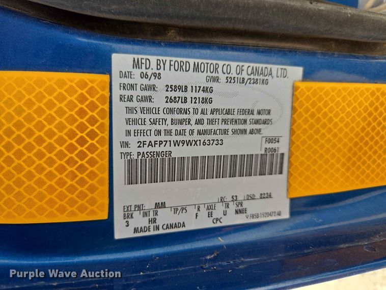 image for item EW0425 1998 Ford Crown Victoria 
