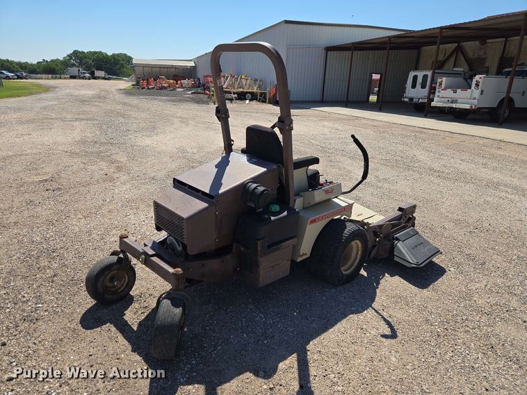 image for item EW0427 2006 Grasshopper 928D ZTR lawn mower