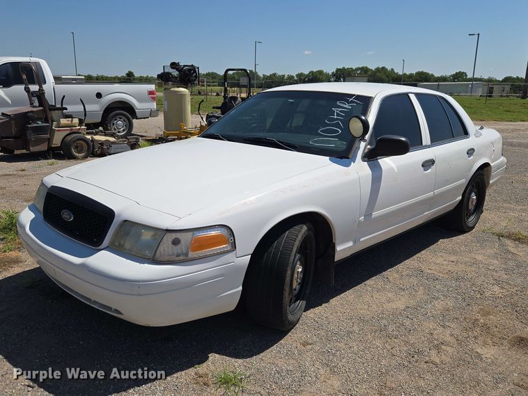 image for item EW0430 2006 Ford Crown Victoria Police Inetceptor 
