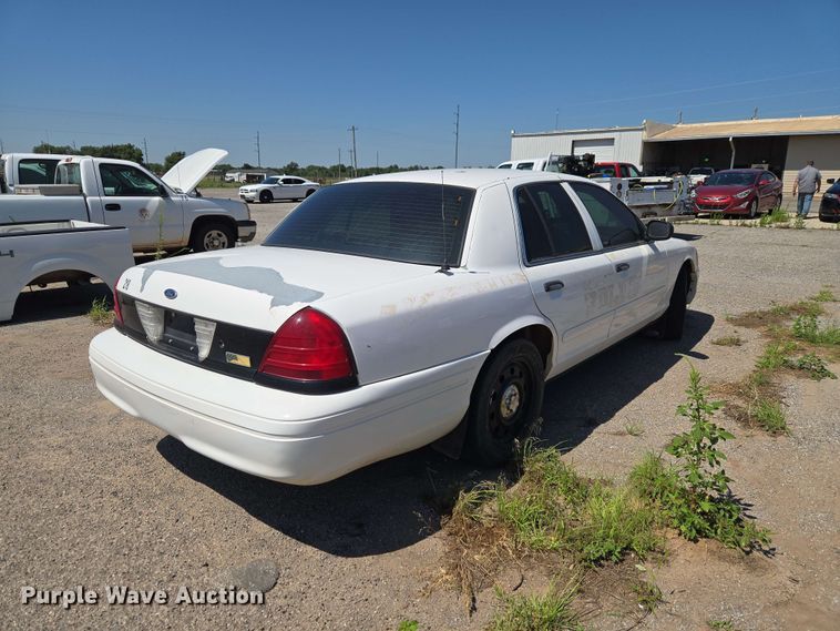 image for item EW0430 2006 Ford Crown Victoria Police Inetceptor 