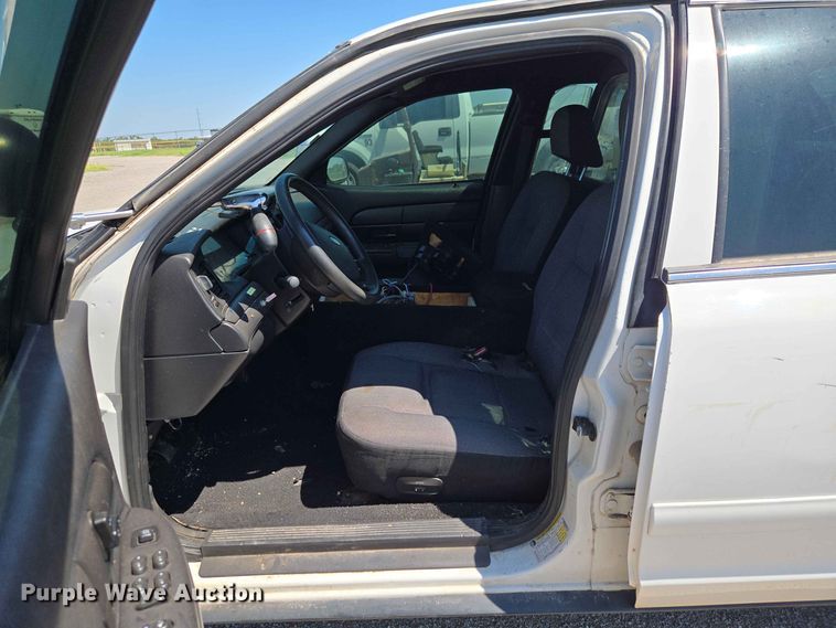 image for item EW0430 2006 Ford Crown Victoria Police Inetceptor 
