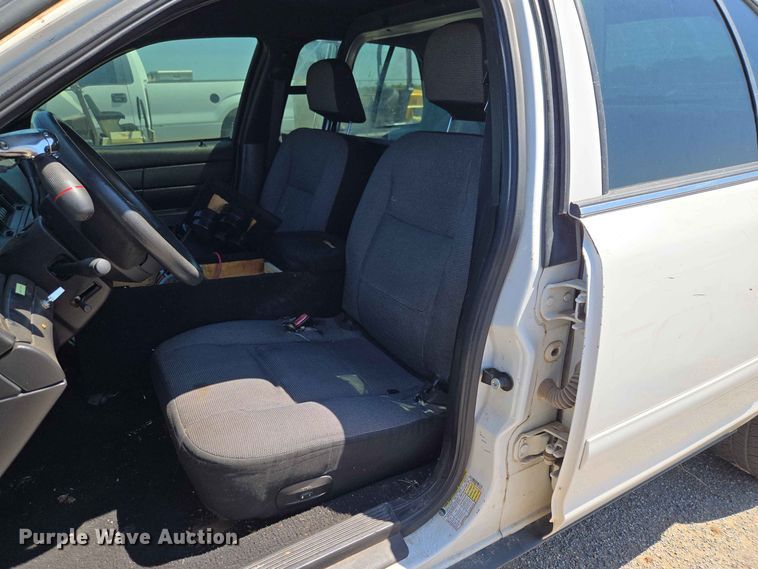 image for item EW0430 2006 Ford Crown Victoria Police Inetceptor 