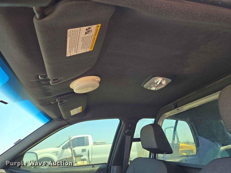 image for item EW0430 2006 Ford Crown Victoria Police Inetceptor 