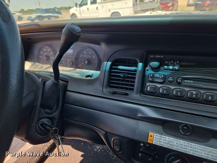 image for item EW0430 2006 Ford Crown Victoria Police Inetceptor 