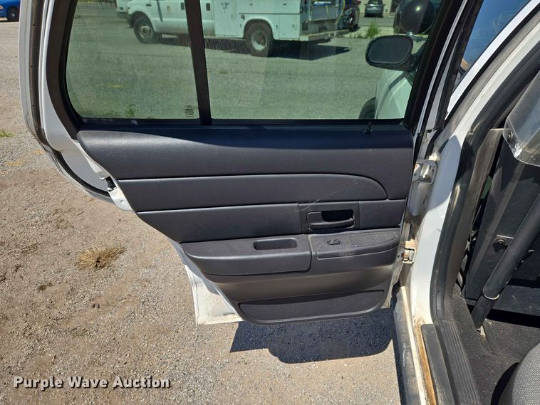image for item EW0430 2006 Ford Crown Victoria Police Inetceptor 