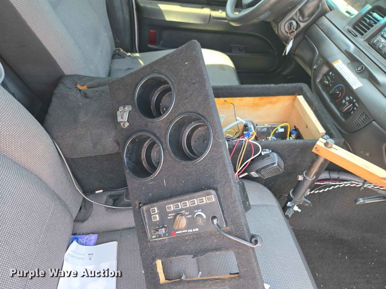 image for item EW0430 2006 Ford Crown Victoria Police Inetceptor 