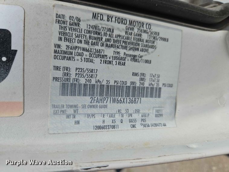 image for item EW0430 2006 Ford Crown Victoria Police Inetceptor 