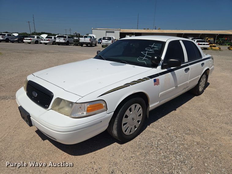 image for item EW0431 2010 Ford Crown Victoria Police Inetceptor 