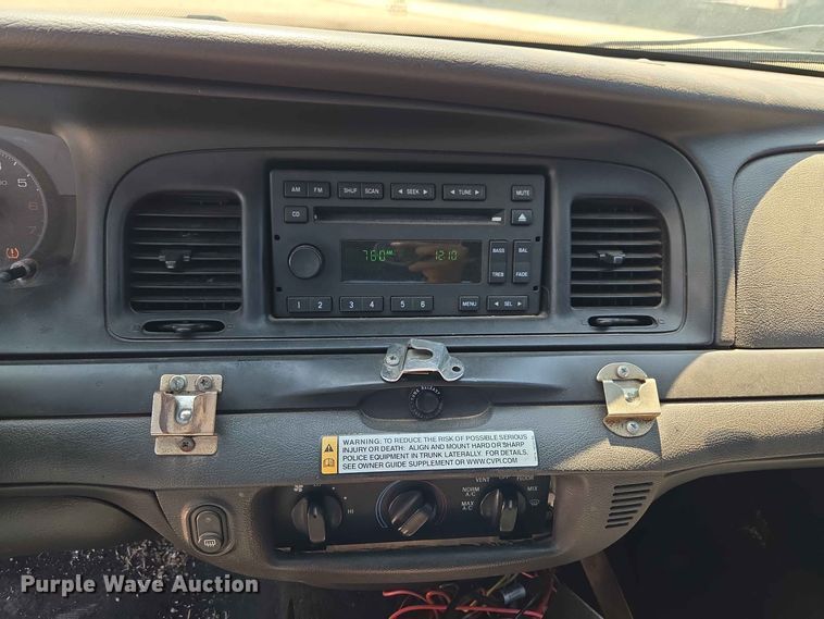 image for item EW0431 2010 Ford Crown Victoria Police Inetceptor 