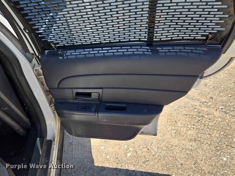 image for item EW0431 2010 Ford Crown Victoria Police Inetceptor 