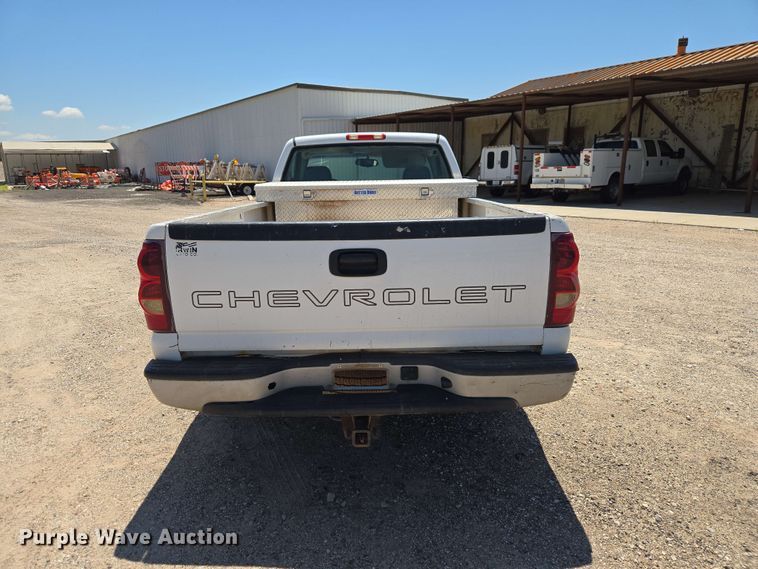 image for item EW0433 2003 Chevrolet Silverado 1500 pickup truck