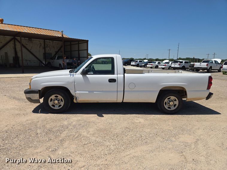 image for item EW0433 2003 Chevrolet Silverado 1500 pickup truck