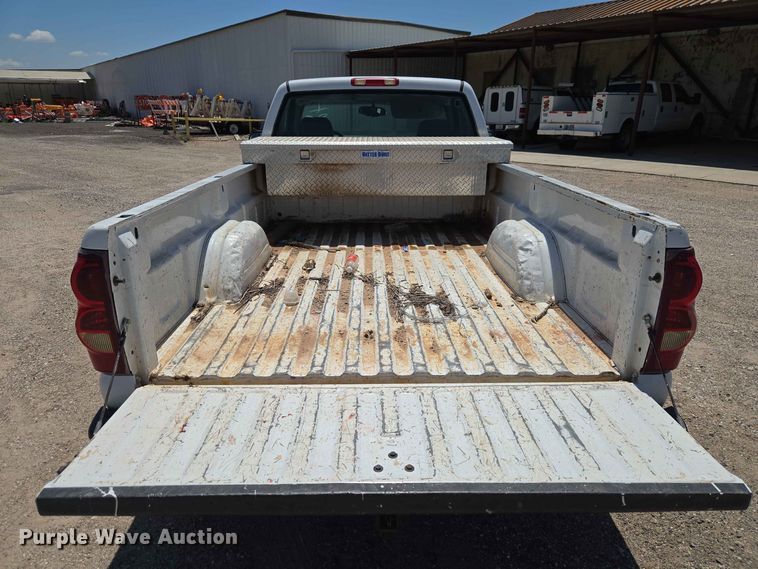 image for item EW0433 2003 Chevrolet Silverado 1500 pickup truck