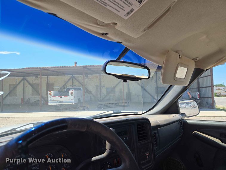 image for item EW0433 2003 Chevrolet Silverado 1500 pickup truck