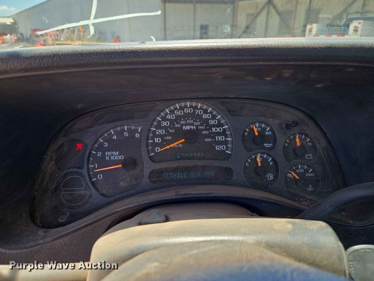 image for item EW0433 2003 Chevrolet Silverado 1500 pickup truck
