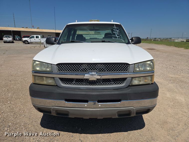 image for item EW0434 2003 Chevrolet Silverado 2500HD Crew Cab utility bed pickup truck