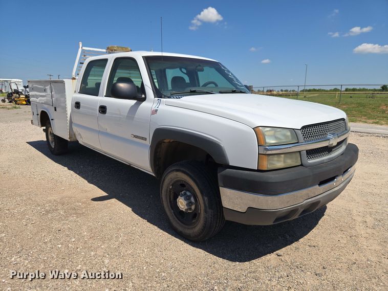 image for item EW0434 2003 Chevrolet Silverado 2500HD Crew Cab utility bed pickup truck