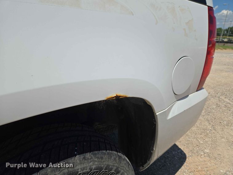 image for item EW0435 2010 Chevrolet Tahoe SUV