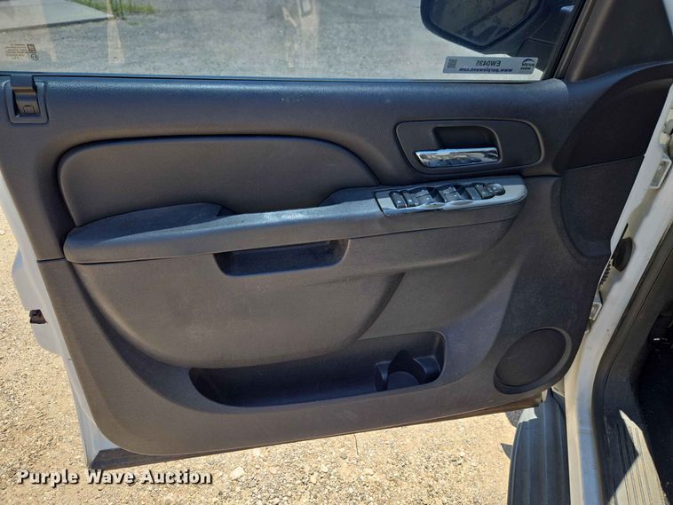 image for item EW0435 2010 Chevrolet Tahoe SUV