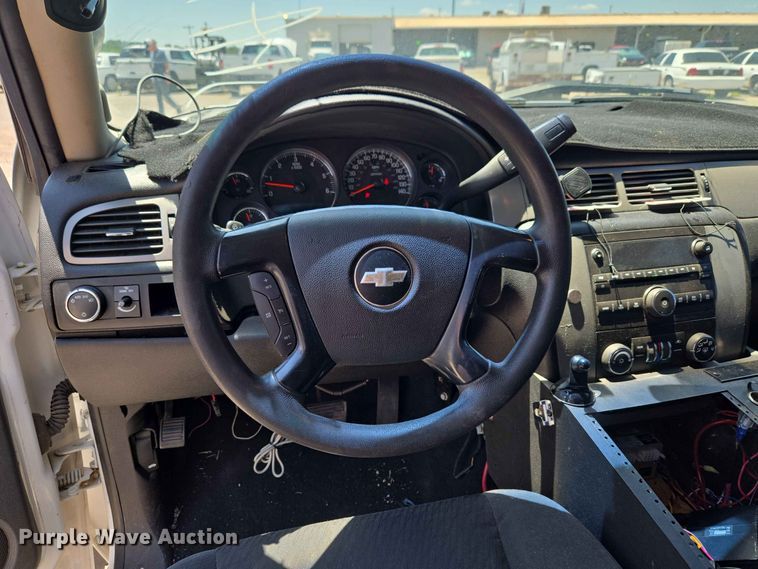 image for item EW0435 2010 Chevrolet Tahoe SUV