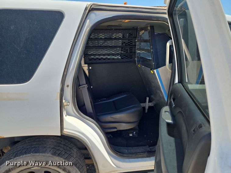 image for item EW0435 2010 Chevrolet Tahoe SUV