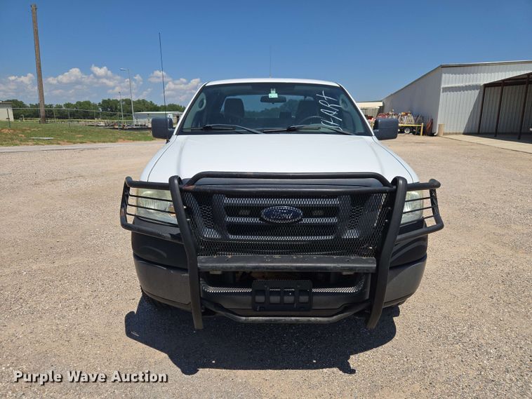 image for item EW0436 2005 Ford F150 Ext. Cab pickup truck