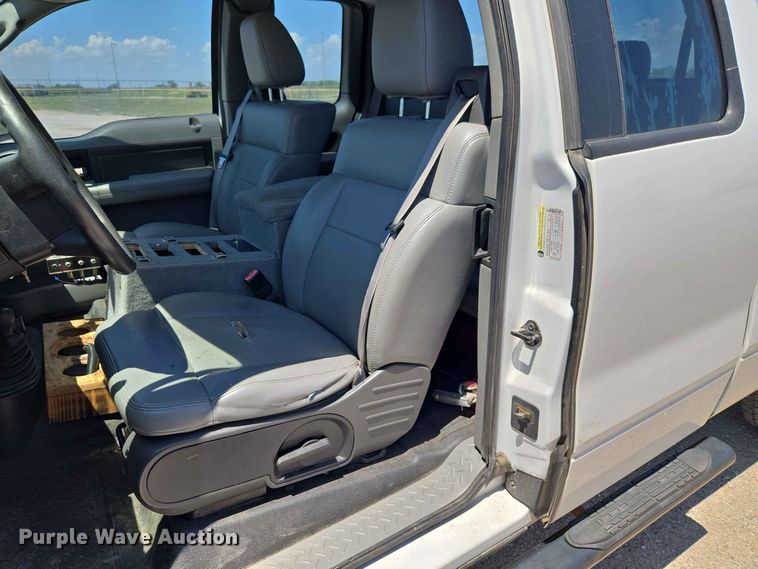 image for item EW0436 2005 Ford F150 Ext. Cab pickup truck