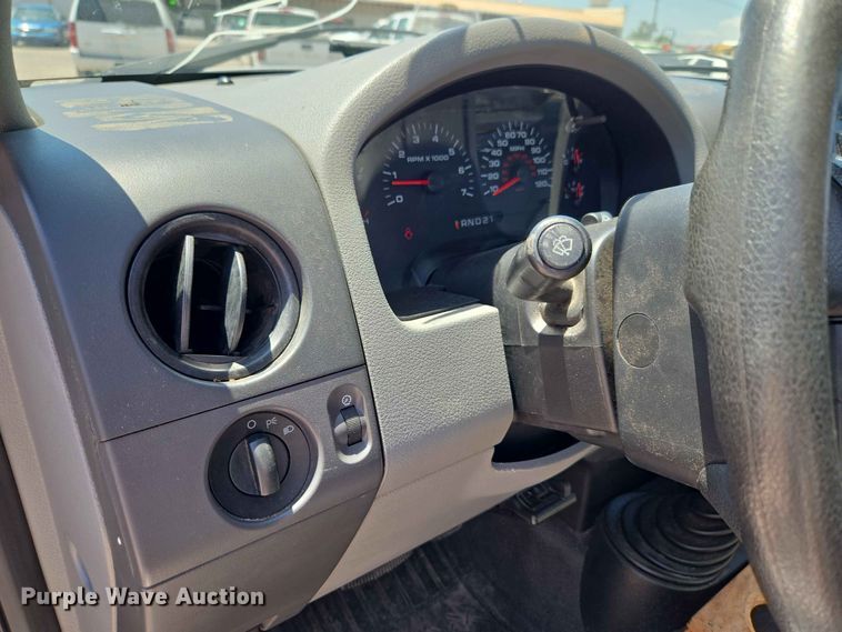 image for item EW0436 2005 Ford F150 Ext. Cab pickup truck