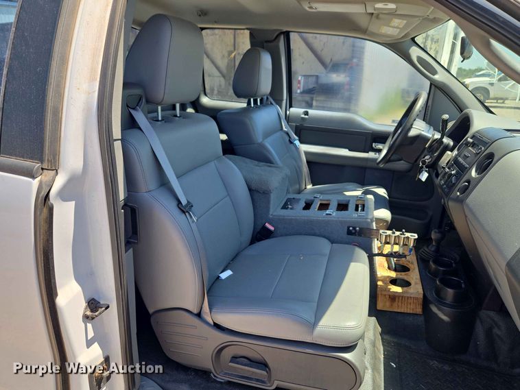image for item EW0436 2005 Ford F150 Ext. Cab pickup truck