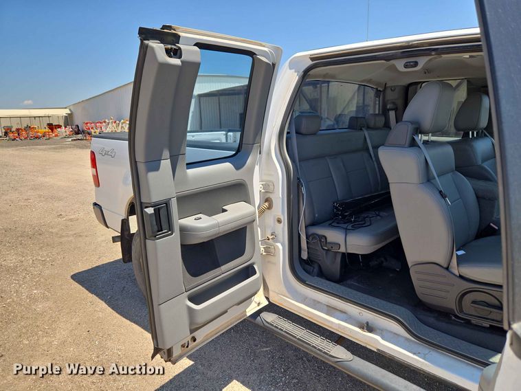 image for item EW0436 2005 Ford F150 Ext. Cab pickup truck