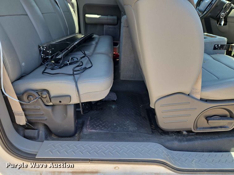 image for item EW0436 2005 Ford F150 Ext. Cab pickup truck