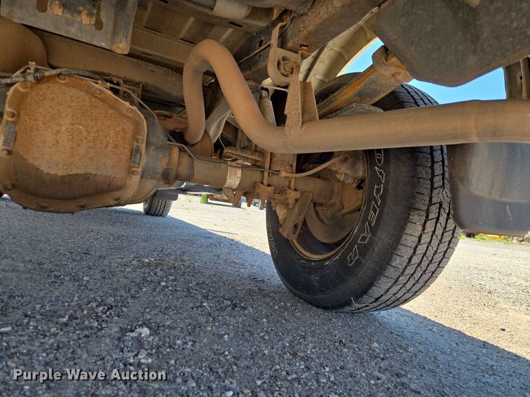 image for item EW0436 2005 Ford F150 Ext. Cab pickup truck