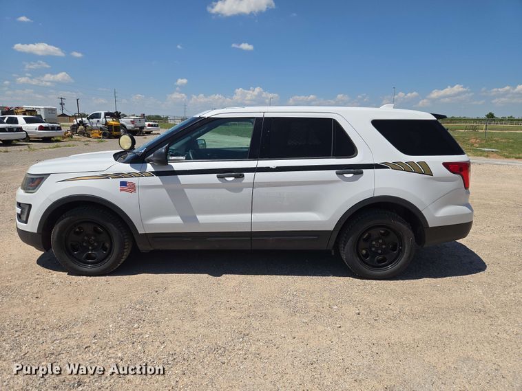 image for item EW0437 2017 Ford Explorer Police SUV