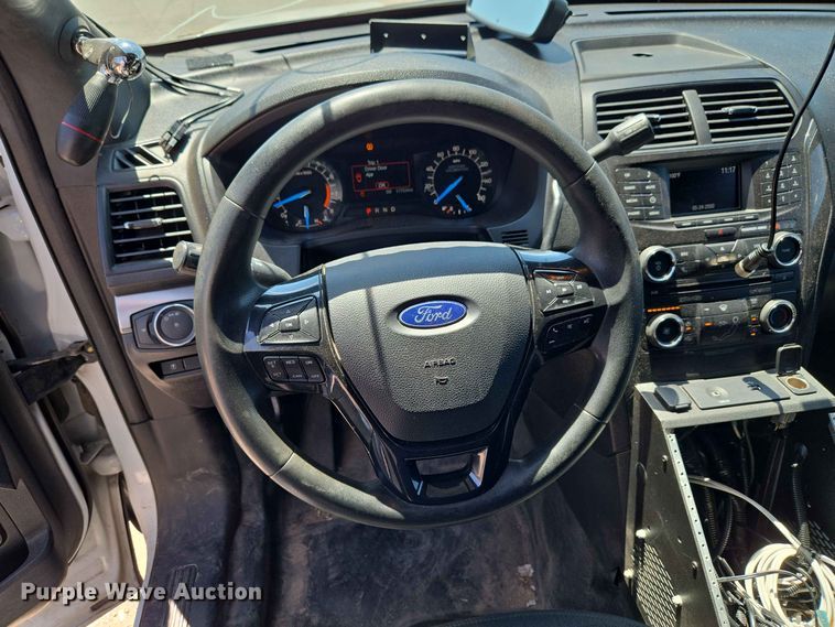 image for item EW0437 2017 Ford Explorer Police SUV
