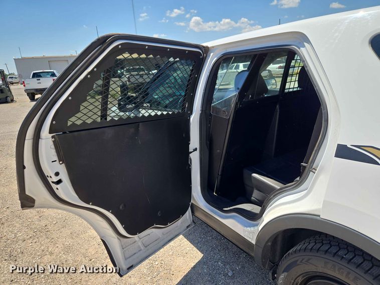 image for item EW0437 2017 Ford Explorer Police SUV