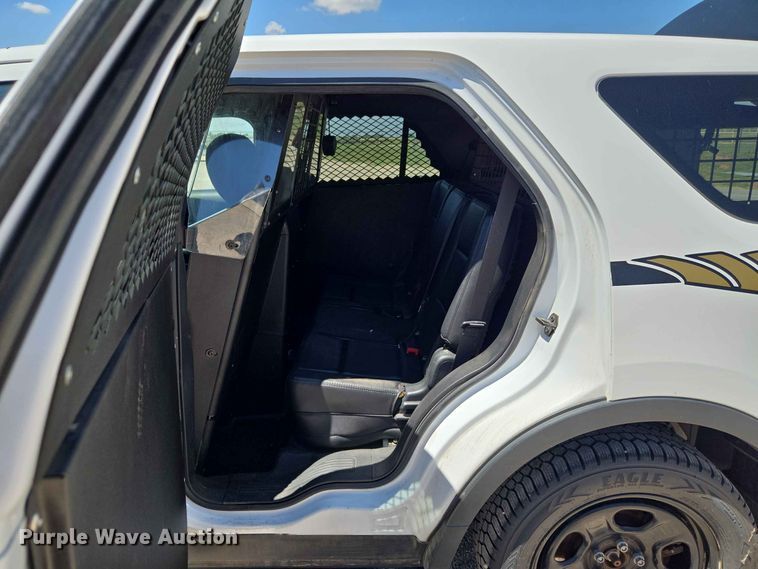 image for item EW0437 2017 Ford Explorer Police SUV