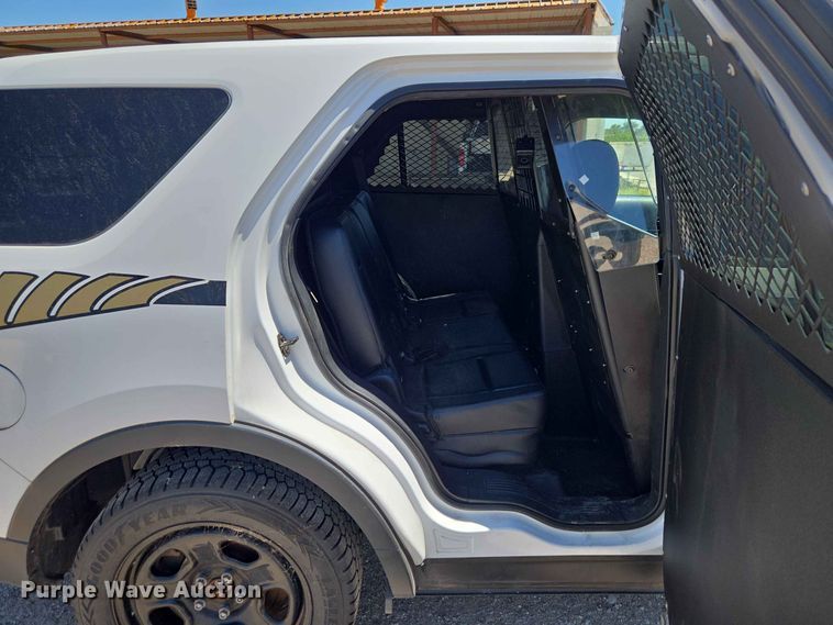 image for item EW0437 2017 Ford Explorer Police SUV
