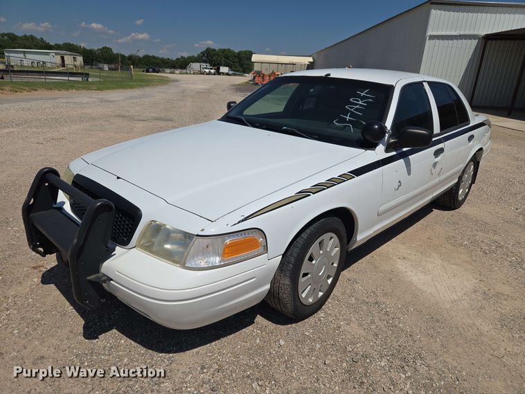 image for item EW0438 2007 Ford Crown Victoria Police Inetceptor 