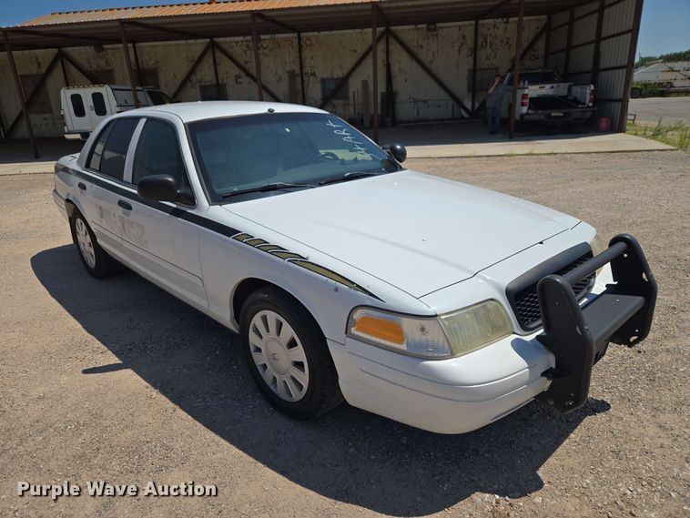 image for item EW0438 2007 Ford Crown Victoria Police Inetceptor 