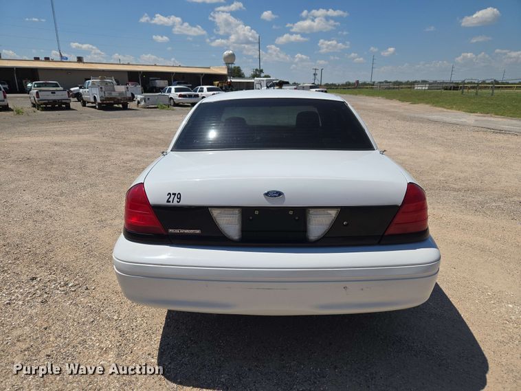 image for item EW0438 2007 Ford Crown Victoria Police Inetceptor 