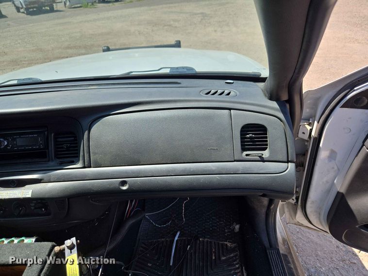 image for item EW0438 2007 Ford Crown Victoria Police Inetceptor 
