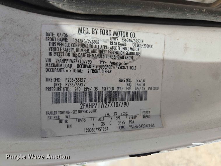image for item EW0438 2007 Ford Crown Victoria Police Inetceptor 